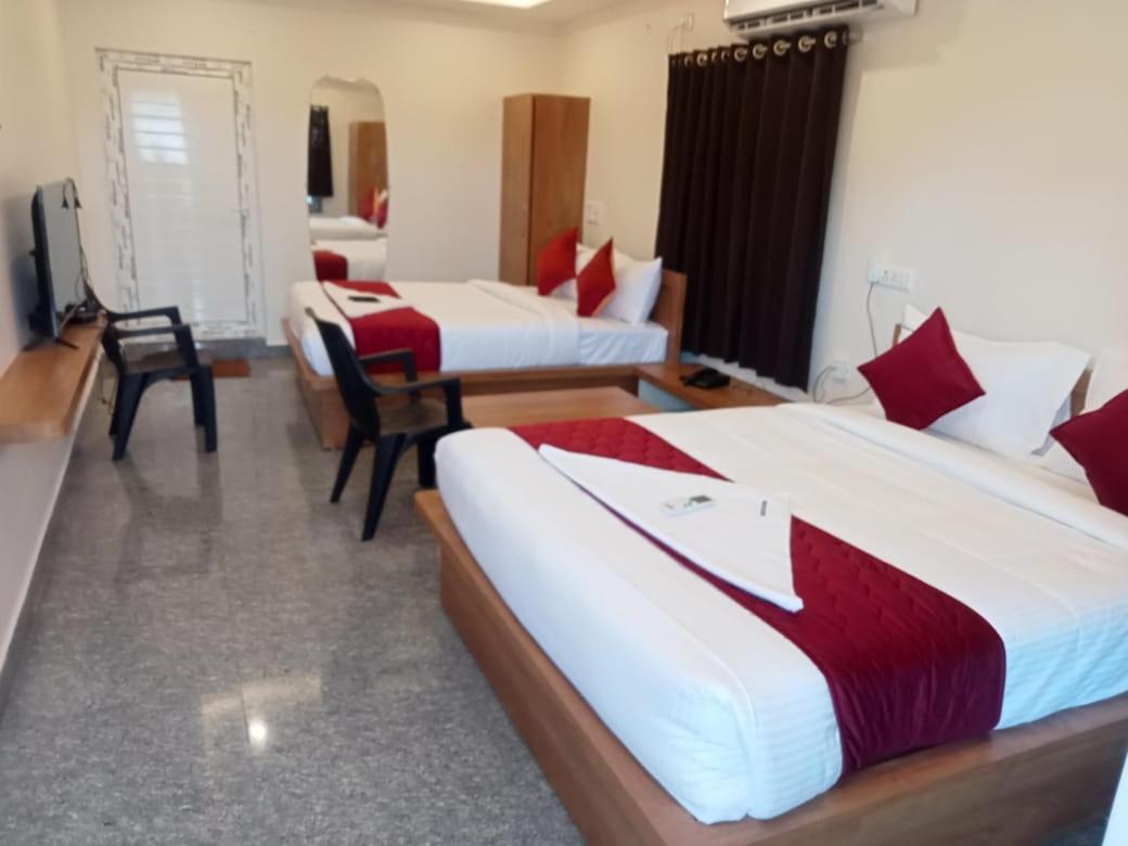 Moonlight Beach Resort Ongole Экстерьер фото